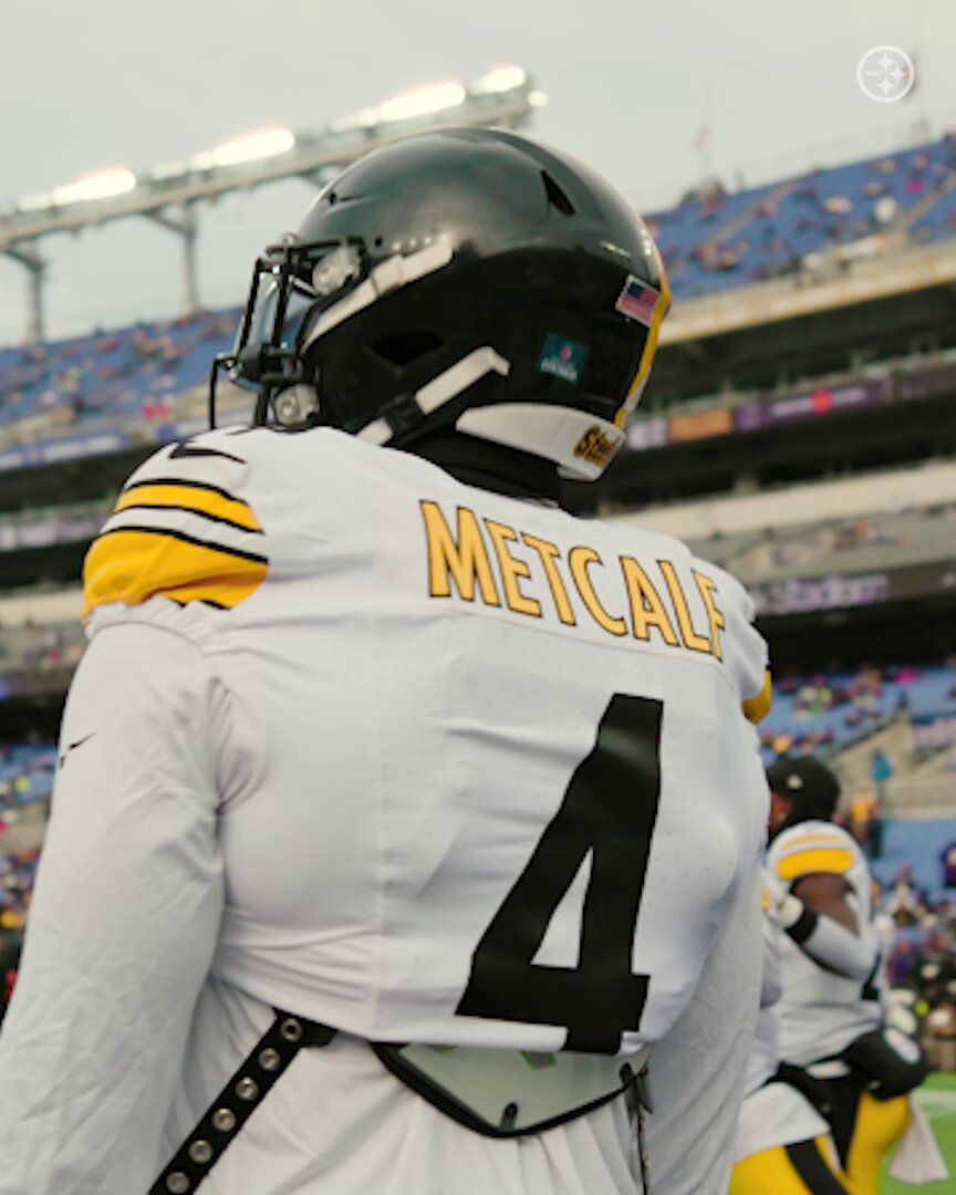 That @AaronRodgers12 to @dkm14 connection 🔥 #ProBowlVote 

📺: #MIAvsPIT 12/15 at 8:15 PM ET on ESPN/ABC 