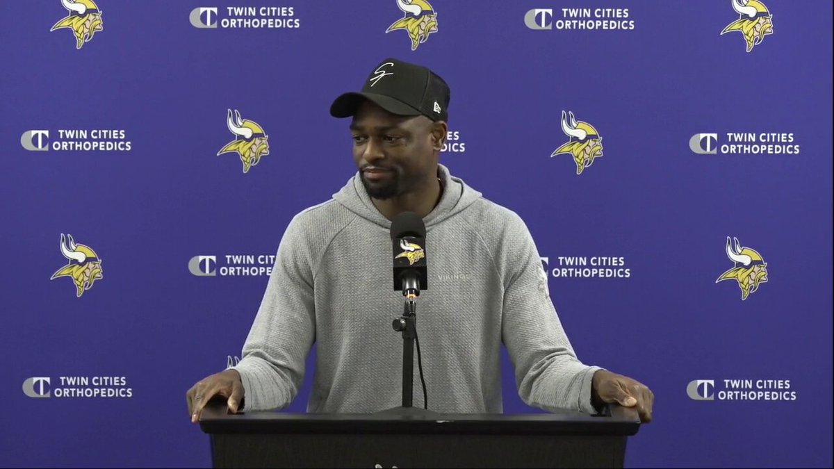 “He’s really the anchor of the unit” - Special Teams Coordinator Matt Daniels on @andrewdepaola 