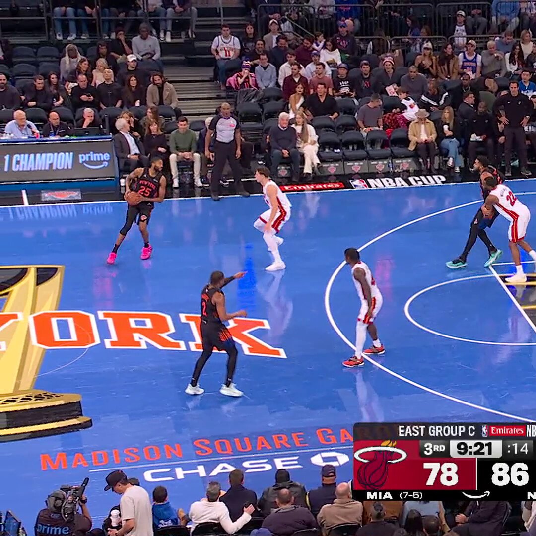 The Knicks offense is Group Play was ELECTRIC!

🏀 130.6 ORTG (#1 in NBA)
🏀 128.0 PPG (tied #1 in NBA)
🏀 49.3 FG% (#5 in NBA)
🏀 42.0 3P% (#3 in NBA)

They bring their scorching offense to the @emirates NBA Cup Quarterfinals vs. the Raptors at 8:30pm/et on Prime! 