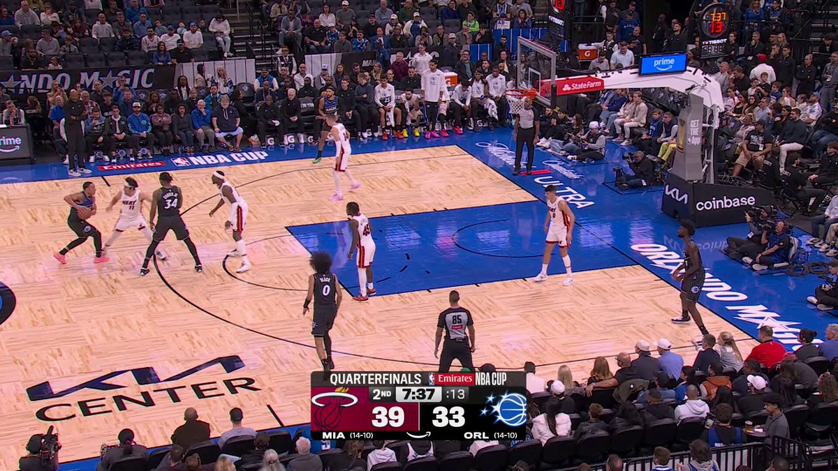 Desmond Bane: POWERING HIS WAY FOR 2! 

Orlando storming back in the 2nd quarter.

Heat/Magic on Prime 
🏆 Winner advances to the Emirates NBA Cup Semis in Vegas 