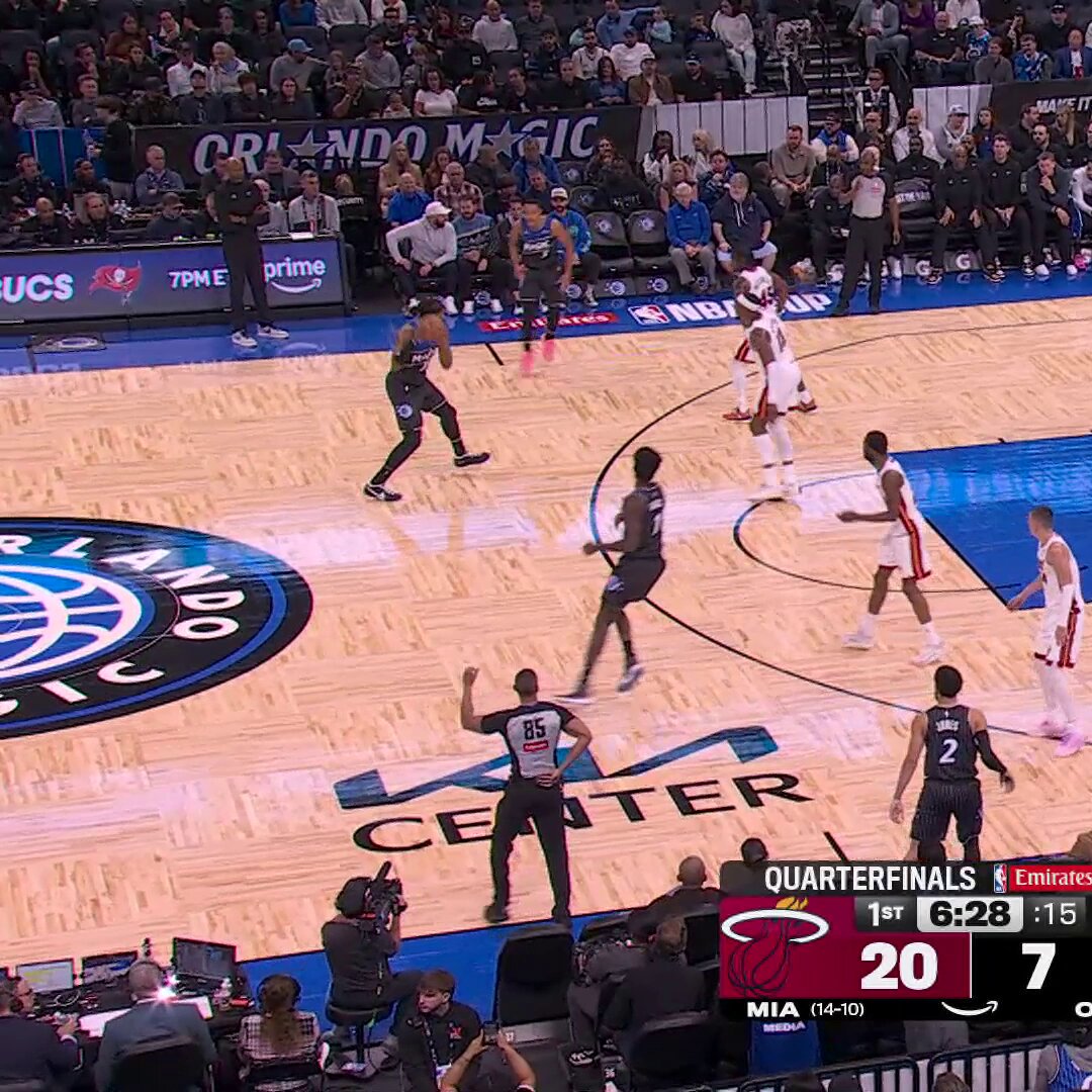 DESMOND BANE DID HIS THING FOR ORLANDO:

37 PTS (15 in 4Q)
6 REB
5 AST
6 3PM

The Magic will play the winner of NYK/TOR in the @emirates NBA Cup Semifinals on Saturday 🔥 