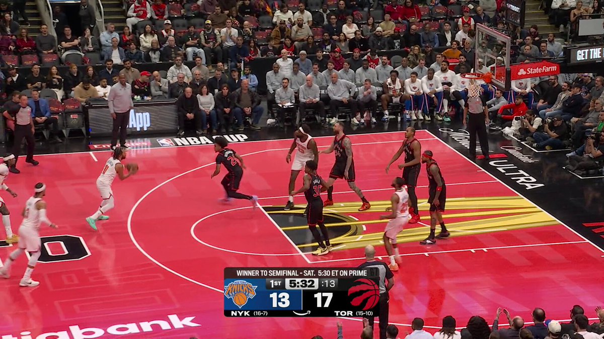 JALEN BRUNSON 3.
BRANDON INGRAM 3.

High-level 1st quarter hoops in Toronto!

Knicks/Raptors on Prime 
🏆 Winner advances to the Emirates NBA Cup Semis in Vegas 