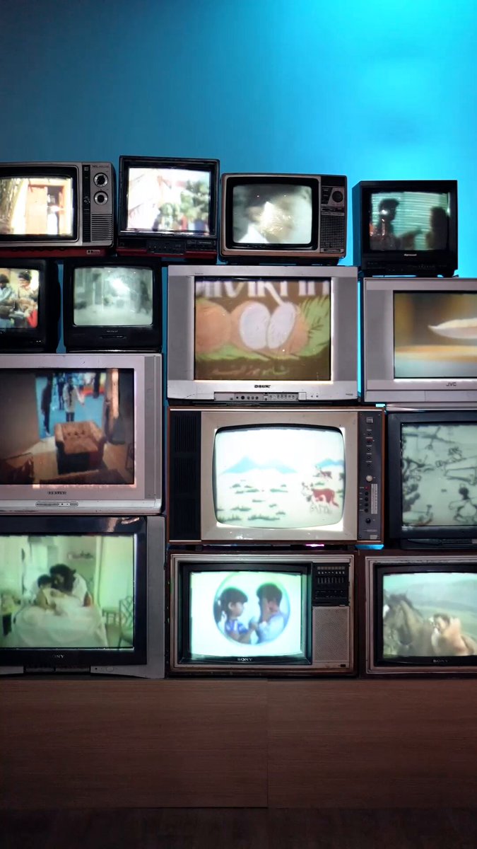 مصارعة مع الروبوت إلى أين سيأخذنا جسر المستقبل؟ جولةٌ في قمة «Bridge» تكشف لنا الخطوة التالية من الإبداع 