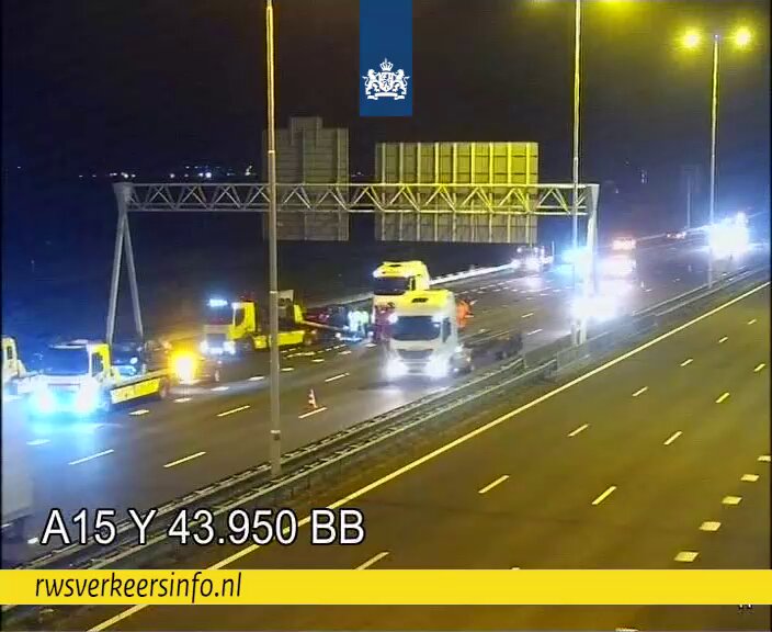 Ongeval op A15 bij afrit Spijkenisse