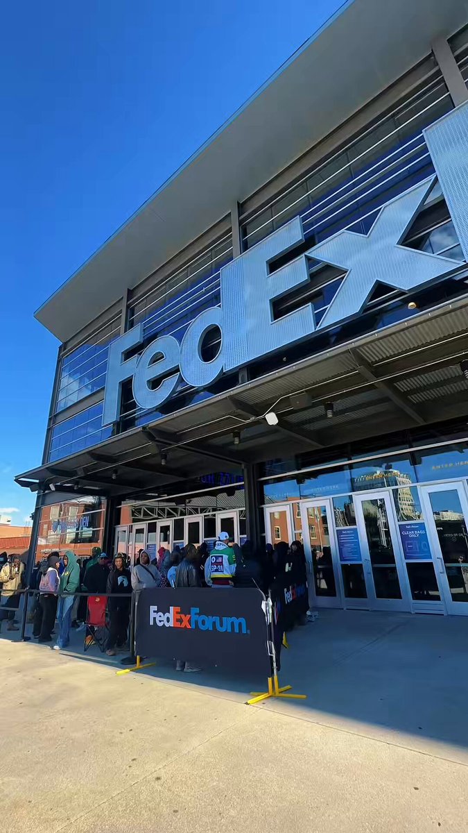 Grizz Nation is READY 🐻

Free tickets to our 12/12 game courtesy of @JaMorant at the @FedExForum box office for the first 250 fans 🤝 