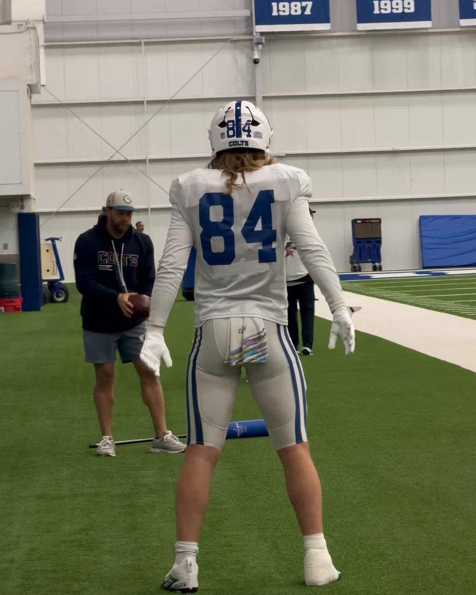 Warren wednesday. 

rt to #ProBowlVote x Tyler Warren 