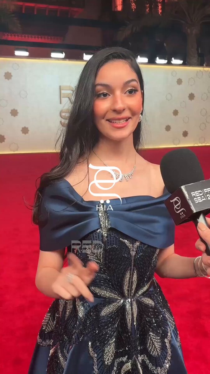 حوار خاص لمجلة "هي" مع الإعلامية الشابة والمؤثرة ليندا الفيصل حيث شاركتنا ذكرياتها عن السينما وحبها لمدينة جدة.  