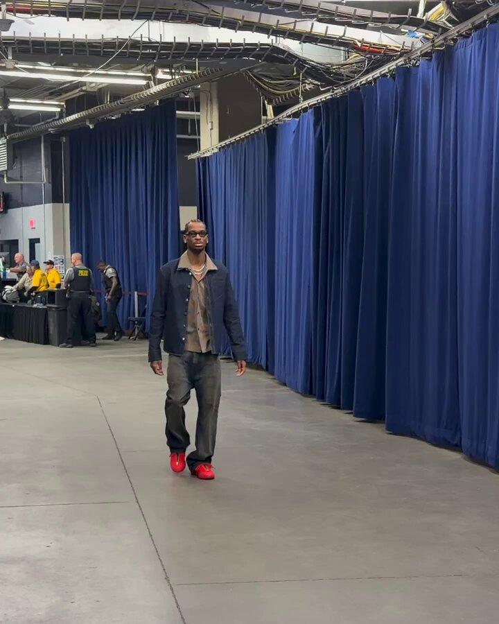 Dillon Brooks and the @Suns are 1 win from Vegas!

PHX/OKC • 7:30pm/et • Prime

 Winner advances to the @emirates NBA Cup semifinals