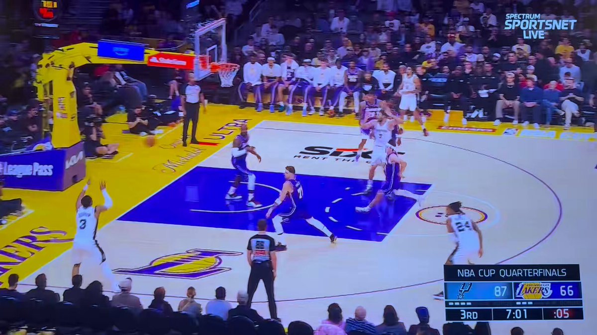 Here's a great example of the adjustment to the High 5 rule where if it's a deliberate swipe and/or secondary motion into the hand, it's now a foul. Luka has been particularly surly to the refs tonight and wanted to take it out on Johnson. 