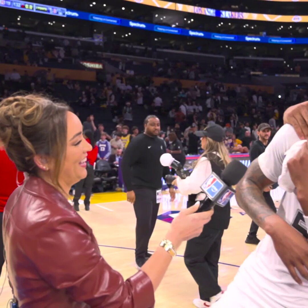 "We don't care who does it, we just want to get it done."

Stephon Castle was the leader among SEVEN @spurs double-figure scorers in their Quarterfinals W!

De'Aaron Fox: 20
Keldon Johson: 17
Harrison Barnes: 16
Julian Champagnie: 16
Dylan Harper: 13
Luke Kornet: 10  