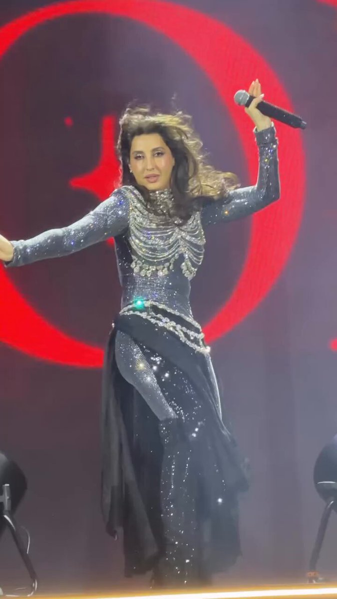 Pop-girl energy activated! #NoraFatehi lights Picture