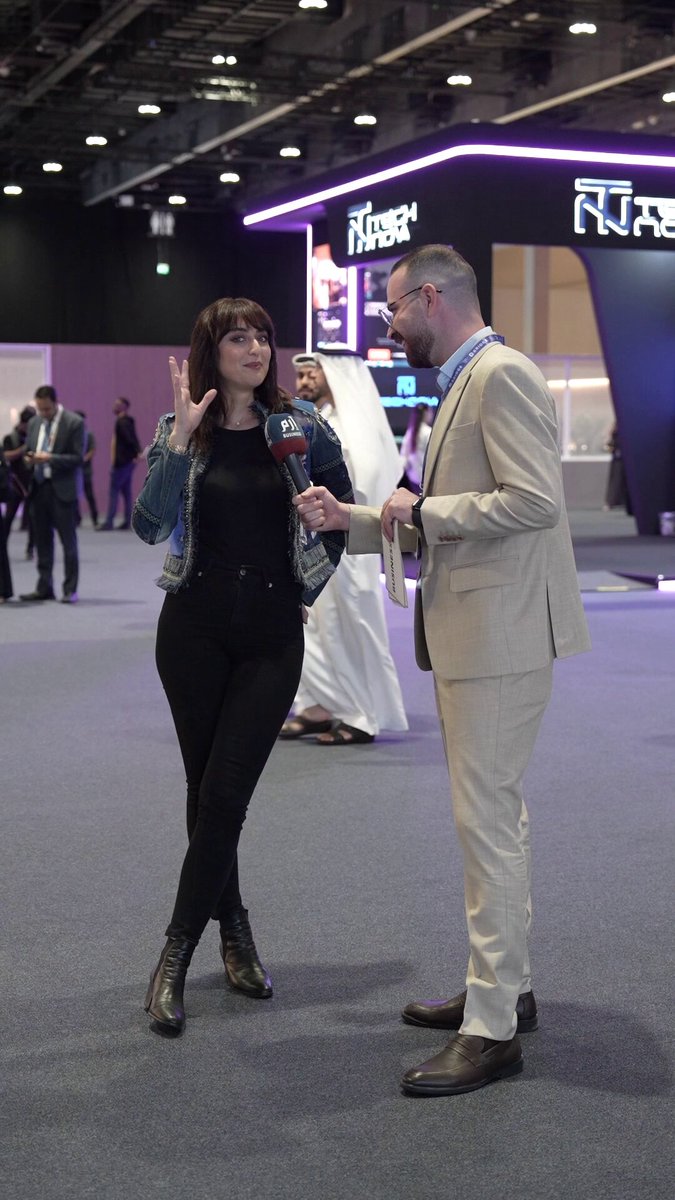 كيف يعيش الفنانون مالياً.. تفاصيل ما وراء الأضواء 