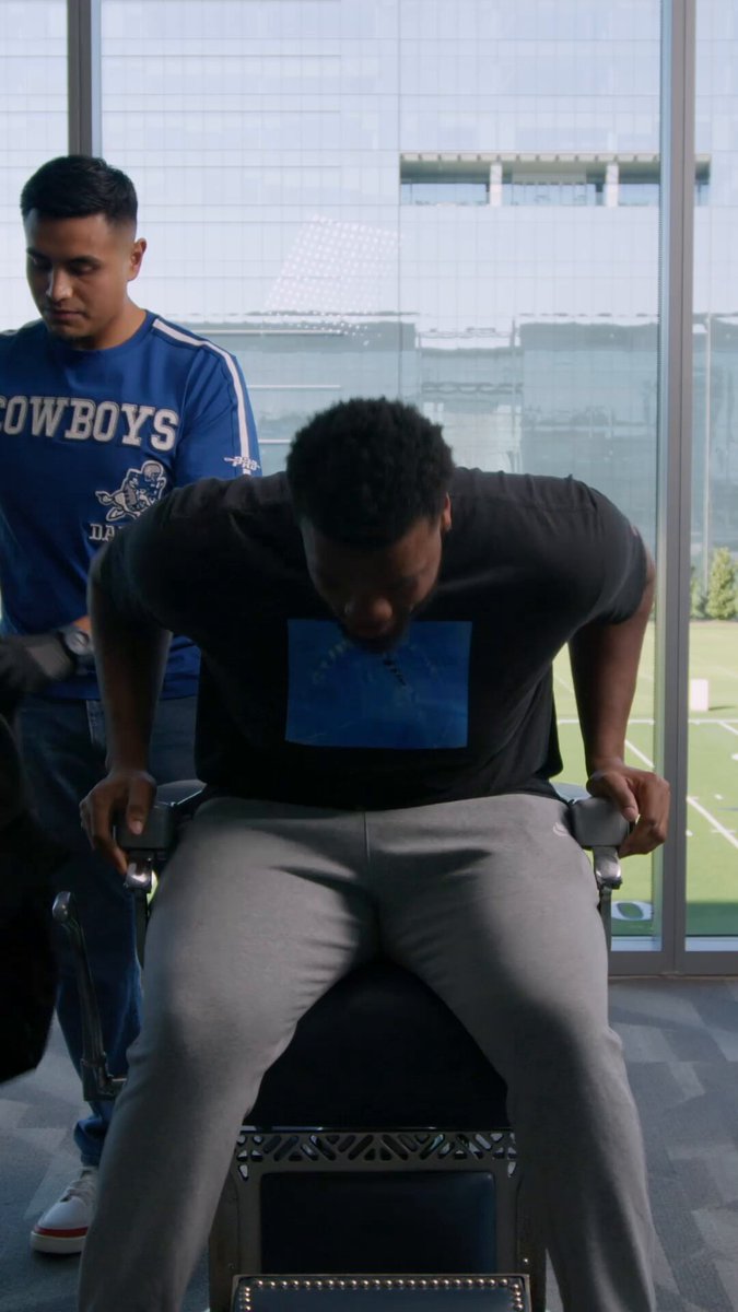 Choppin’ it up with @AJCornelius65 💈

#DallasCowboys | @BaBylissPROUSA 
