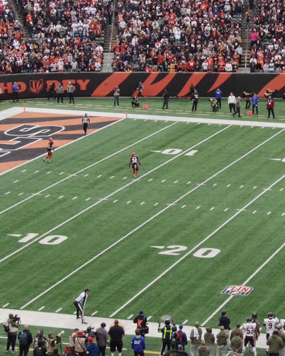 Chuck Sizzle bringing the heat 🔥

RT to #ProBowlVote for Charlie Jones 