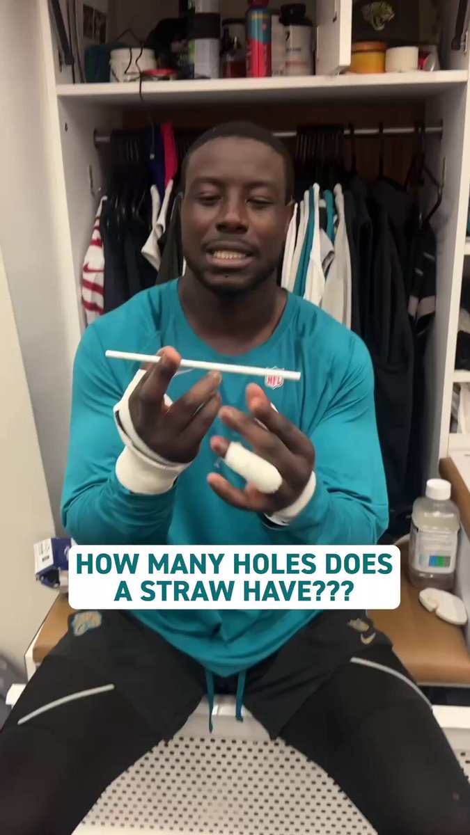 A straw can have 3 holes now??

#DUUUVAL 