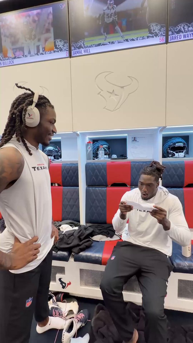 The noise-cancelling on these headphones did the trick 🤣

Step up your headphone game this holiday season with the limited-edition @SonyElectronics x Texans headphones. 