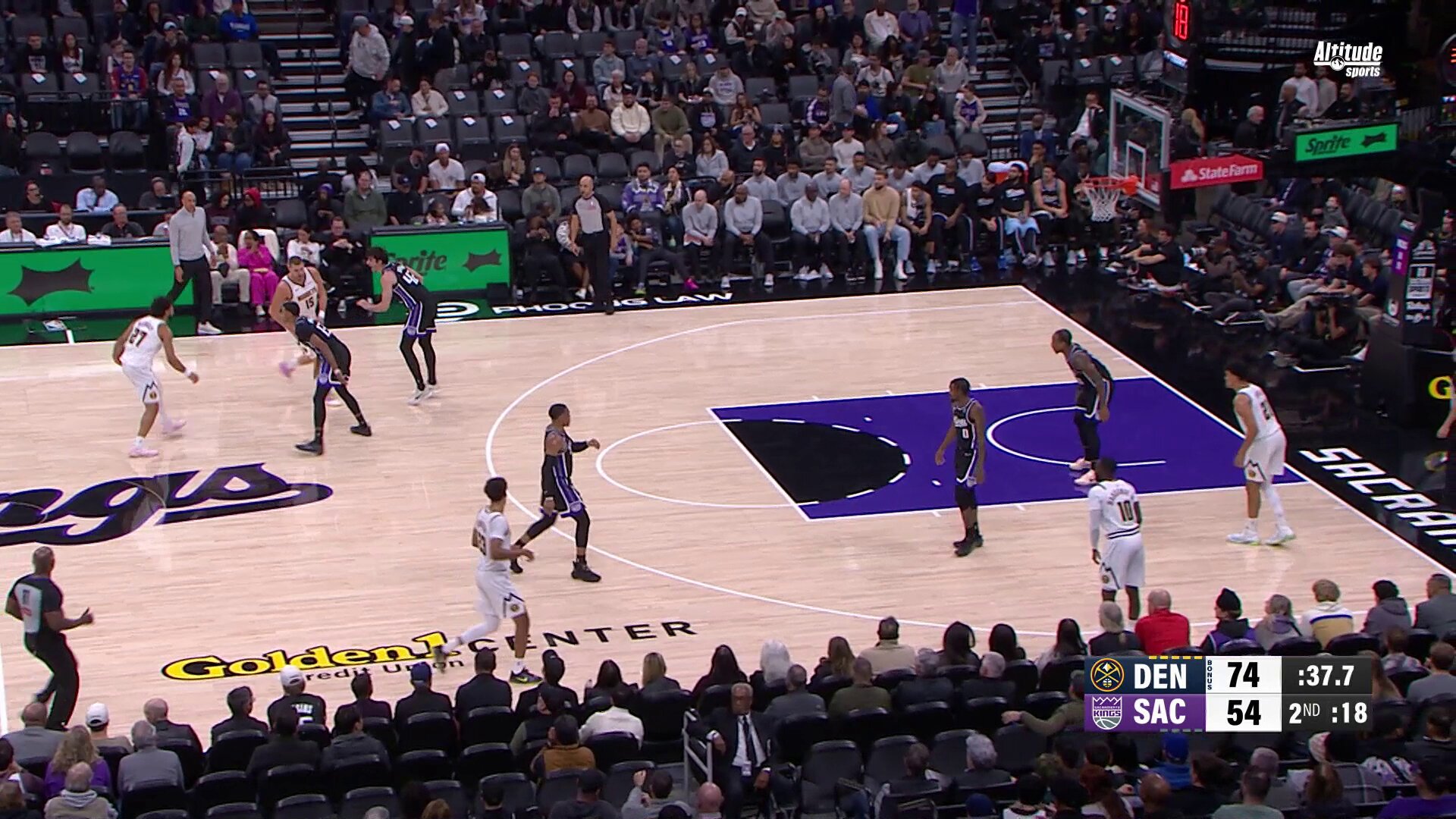 23 FIRST HALF POINTS FOR NIKOLA JOKIĆ.

Denver leads at the break... they are seeking their 4th straight win tonight