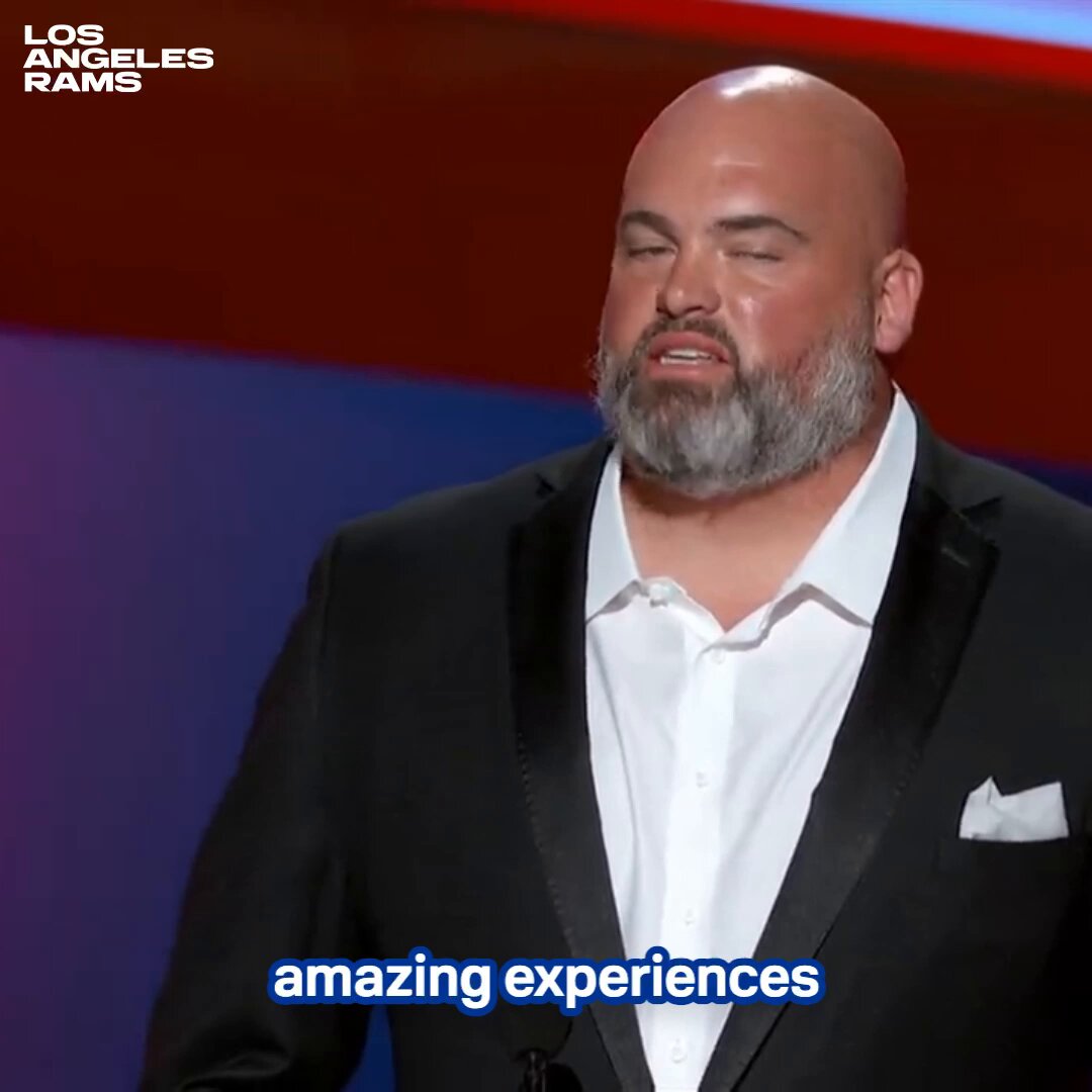 .@AndrewWhitworth's Walter Payton Man of the Year speech in 2021 gets us every time. 🥹 