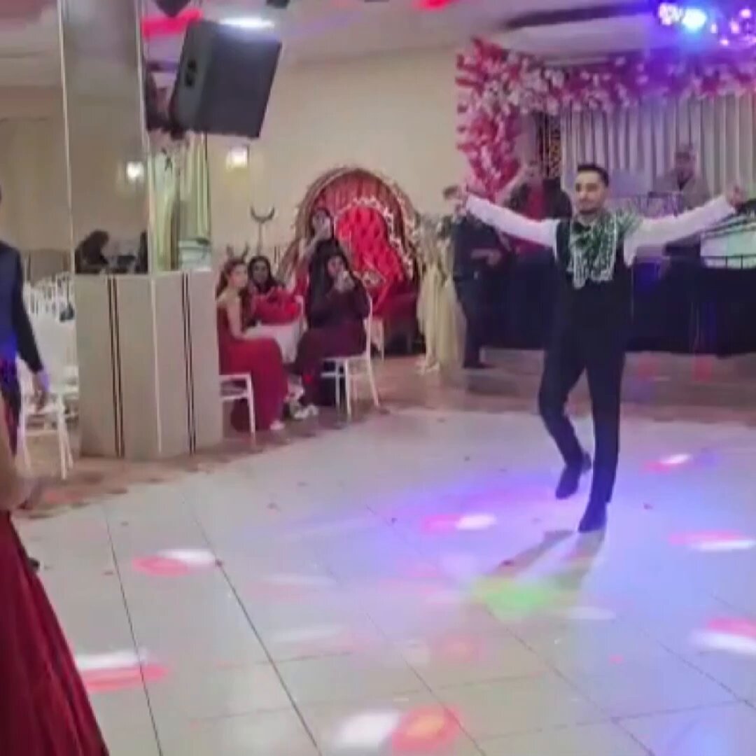 Düğün oldu resmi nikah oluncaya kadar gelin altınlarla kayıplara karıştı: "Evlenmeden evleneceğiniz kişiyi iyi araştırın"

Adanalı genç, Muğla'da tanıştığı kadınla Adana'da düğün yaparak evlendi. Gelin, henüz resmi nikah yapılmadan düğünden 6 gün sonra altınları alarak kaçtı.