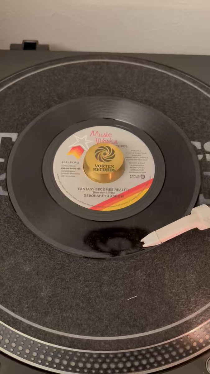 Deborahe Glasgow - This Love / Fantasy 7inch Vinyl A-Sideは