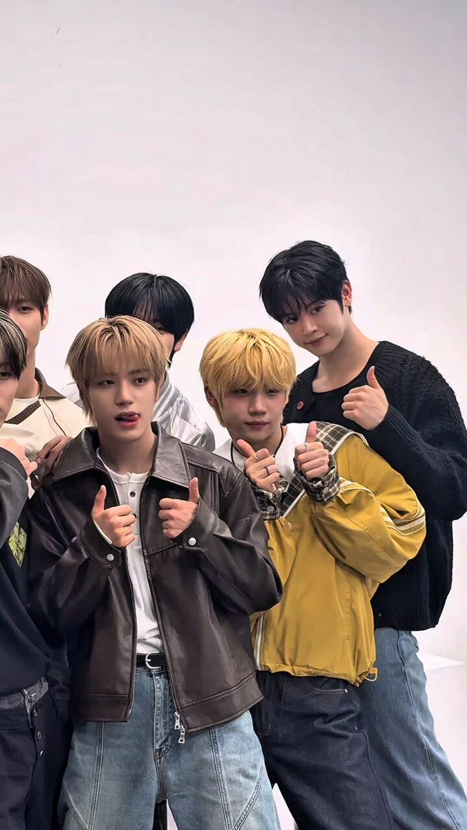 CLOSE YOUR EYES クルユア ミヌク 8/31 ツーショット CLOSEYOUREYES JP (@CYE_JPOFFICIAL) / Posts / X