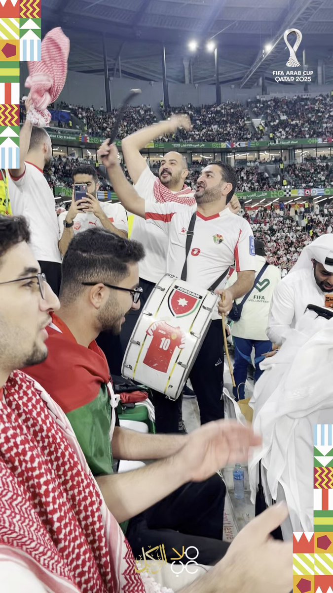 "منصورين بعون الله"..الجماهير الأردنية تدعم النشامى #الاردن_العراق 