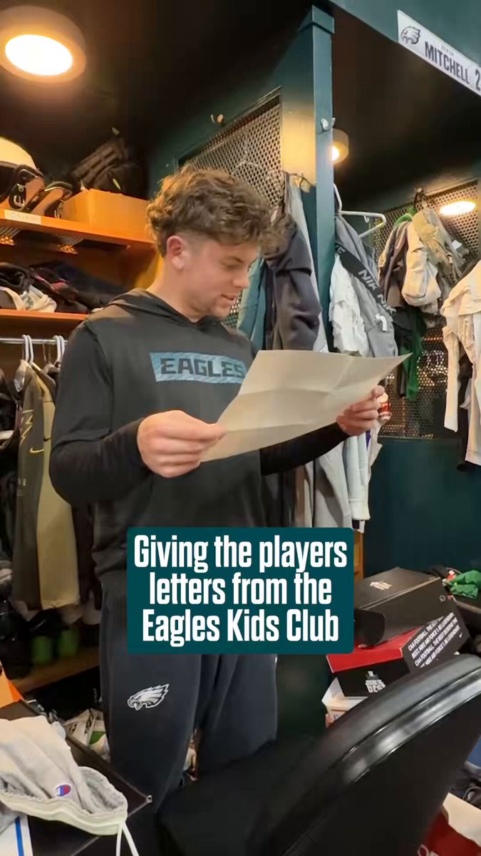 Opening up the sweetest fan mail 🥹 