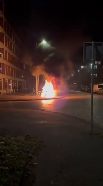 Overlast door hangjongeren met zwaar vuurwerk en brandende scooters