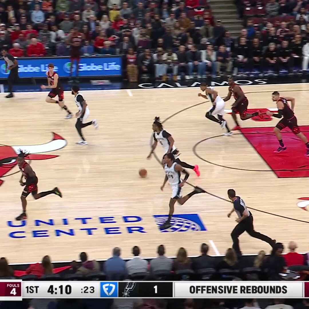 Stephon Castle has been ELECTRIC for the Spurs 🔥

Fresh off a 30-10-6 game in the Quarterfinals, the reigning Kia NBA Rookie of the Year is averaging 18.2 PPG, 6.1 RPG, 7.3 APG, 1.5 SPG in Year 2!

He joins Magic Johnson as the only players in NBA history with 250+ PTS, 90+ REB, 