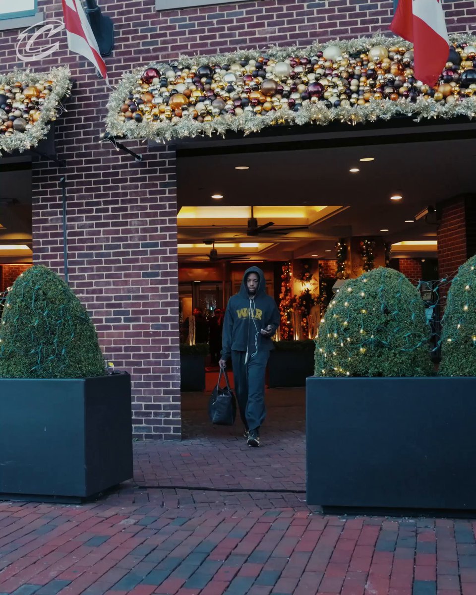 Some festive walk-ins to grace your feed. #LetEmKnow 