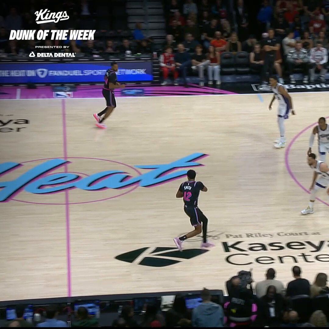 Keegan "Fastbreak Dunk" Murray  

Dunk of the Week presented by @DeltaDentalins 