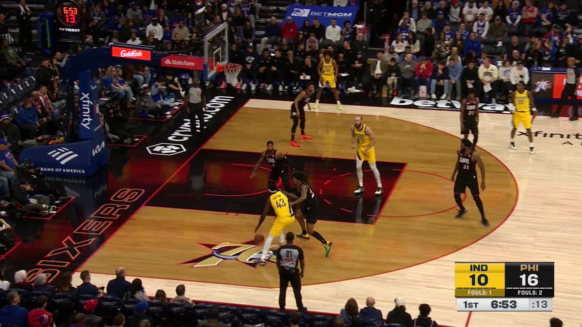 Grimes stuff. 
Elite ball movement. 
VJ triple. 

Incredible sequence from the 76ers 👀 