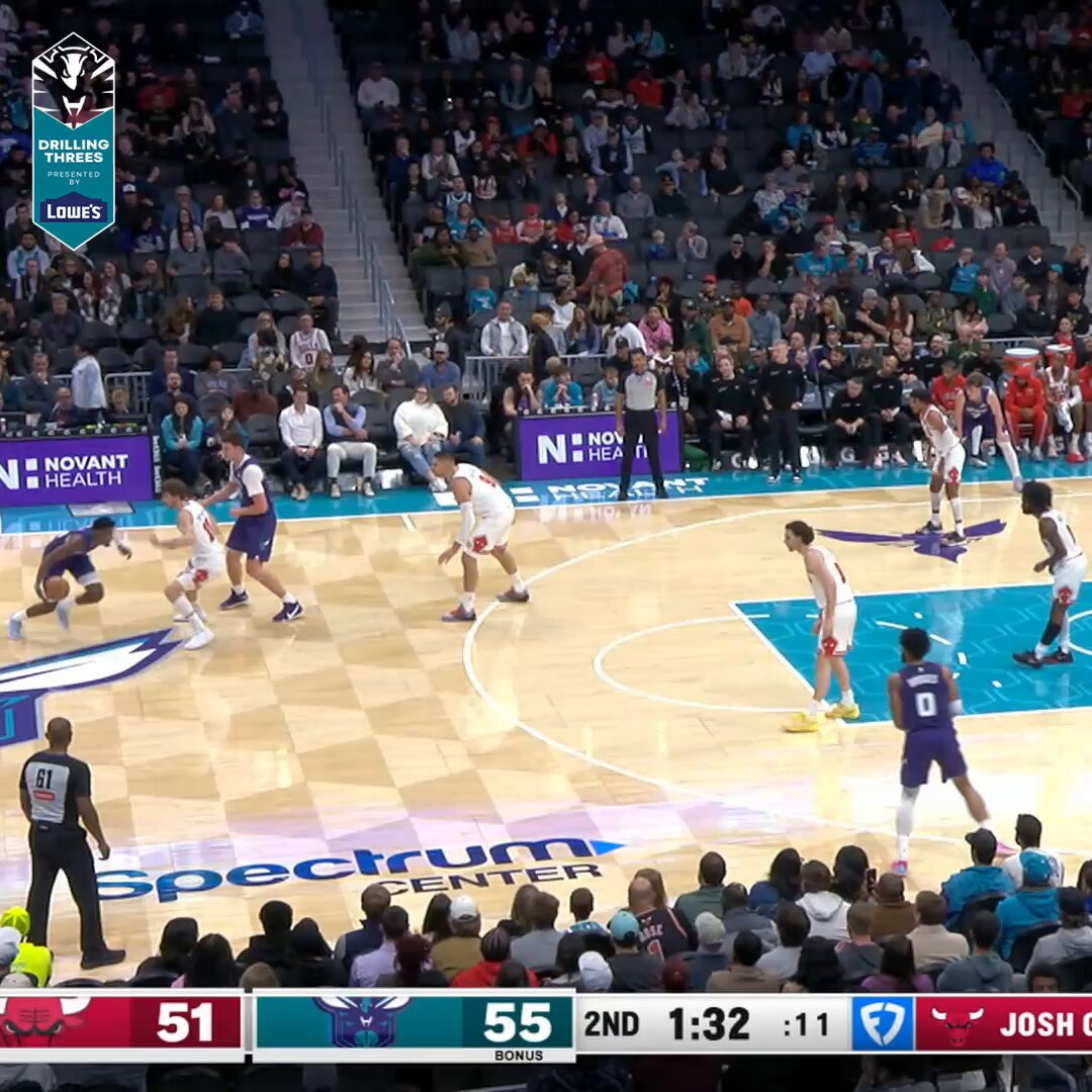 16 points for @MilesBridges in this quarter alone 😤 

📹 @FDSN_Hornets | @Lowes x #HiveMentality 