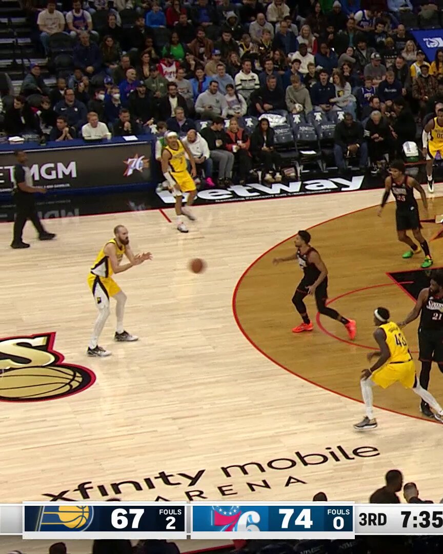 Pascal Siakam spins & hits 🌀 