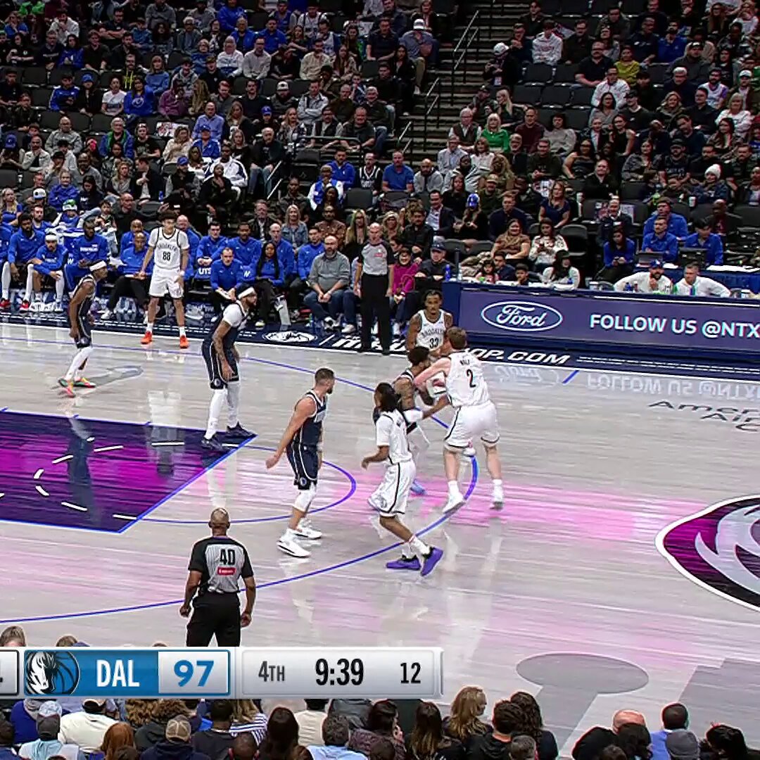 step-back three....awooooooo!!! 🐺 