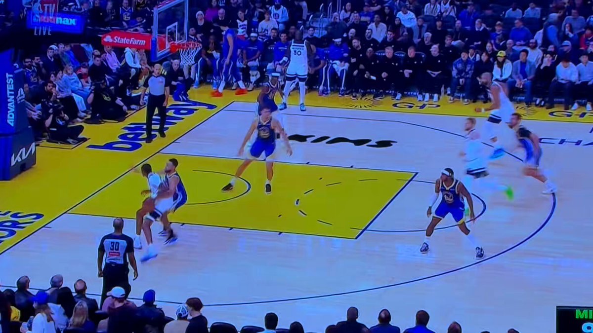 Don't forget, it's legal to lift your pivot foot so long as u shoot or pass before it comes back down. This is true for all levels of basketball. Learn it!! Salute, Jaden! 