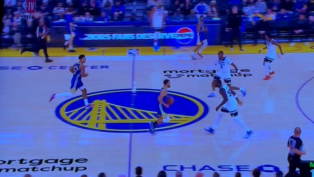 Curry looks very spry after his injury layoff 