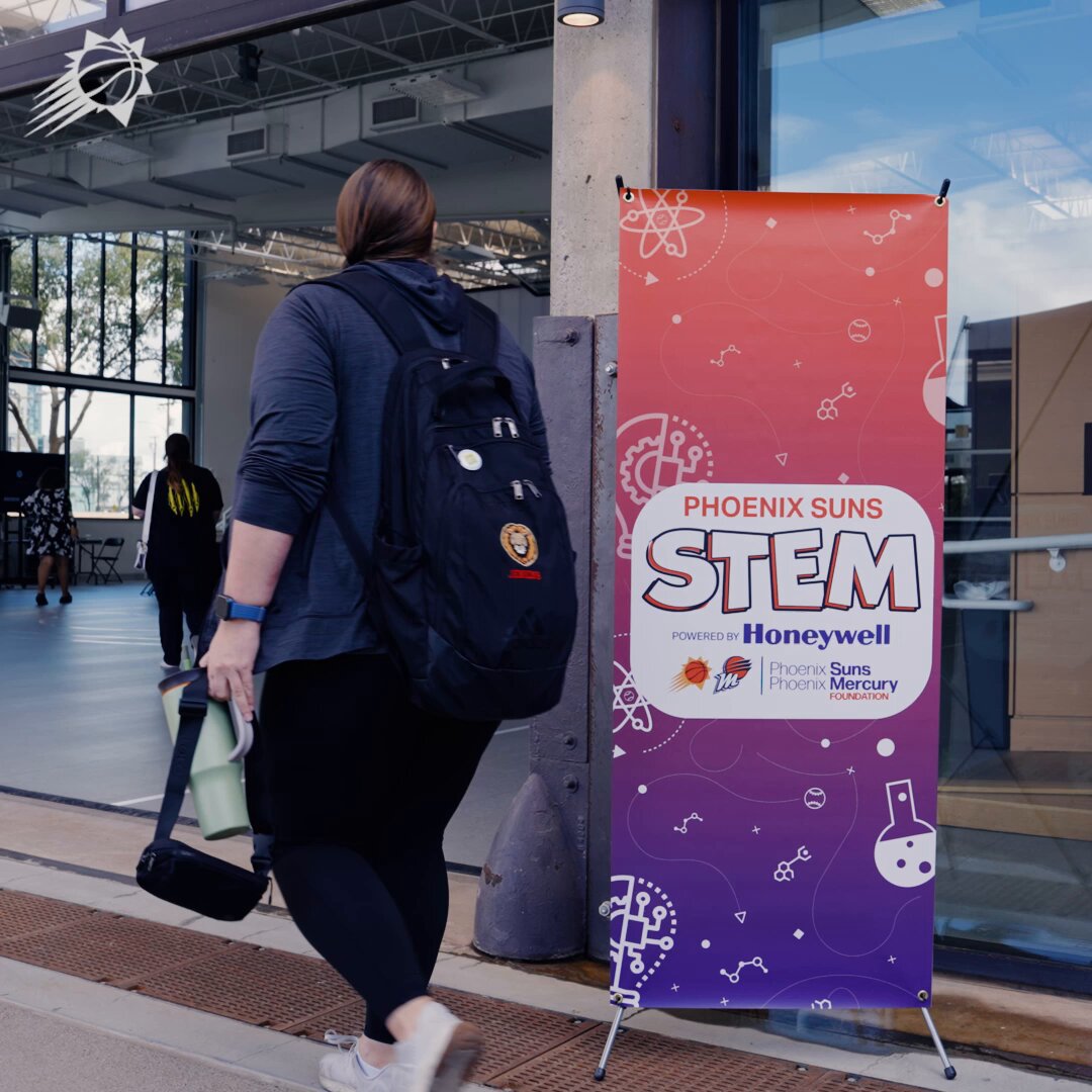 Together, we’re inspiring the next generation of creators, thinkers, and problem solvers across the Valley. 💜

40 Valley educators joined us for the STEM Educator Workshop powered by Honeywell, exploring hands-on lessons that bring science and math to life through the game we love.

@Honeywell_Aero | @ScienceofSport_ | #SunsUp