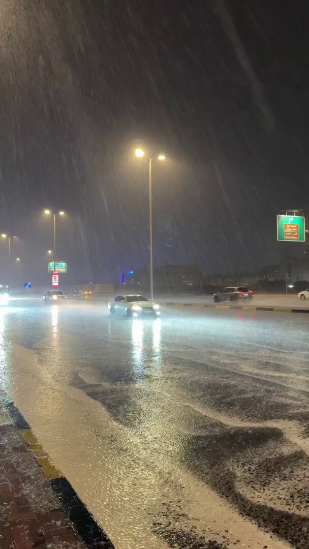 الأحساء تشهد أول حالة مطرية قوية بعد غياب طويل. عبر 