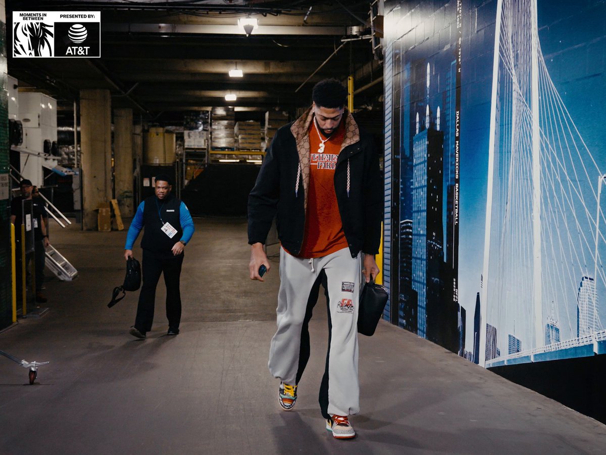 The moments in between: Playing basketball the right way.

@ATT // #MFFL 