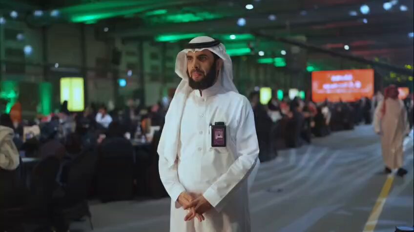 البلاد | أبشر طويق الرئيس التنفيذي لـ أكاديمية طويق: 4 آلاف سعودي وسعودية تحت سقف واحد لابتكار حلول تقنية. صحيفة البلاد | وزارة الداخلية | أبشر | هاكاثون أبشر طويق | مؤتمر أبشر | 