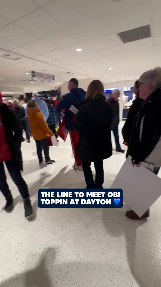 Dayton fans showin' out for Obi Toppin's Hall of Fame induction tonight 💙 