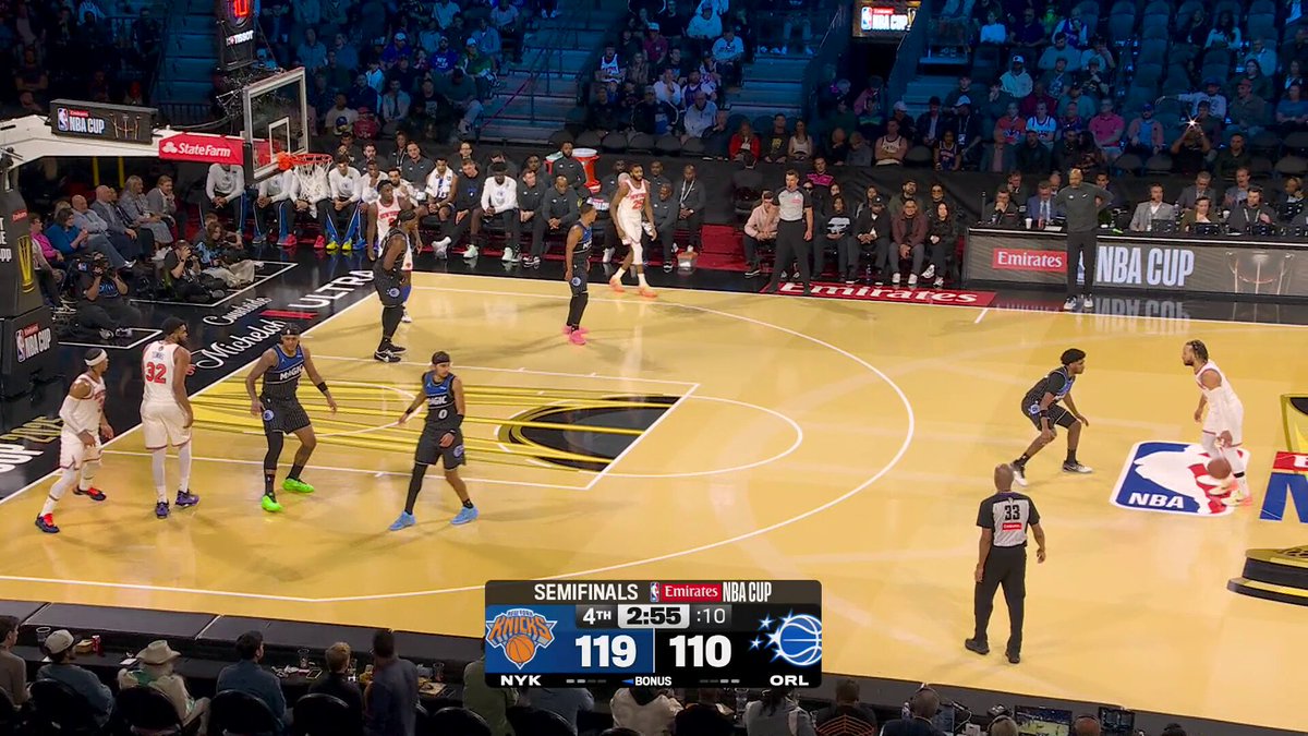 40-PIECE FOR THE BRUNSON BURNER.

Knicks in control late in the 4Q on Prime!

🏆 Winner faces SAS/OKC in @emirates NBA Cup Championship in Vegas 