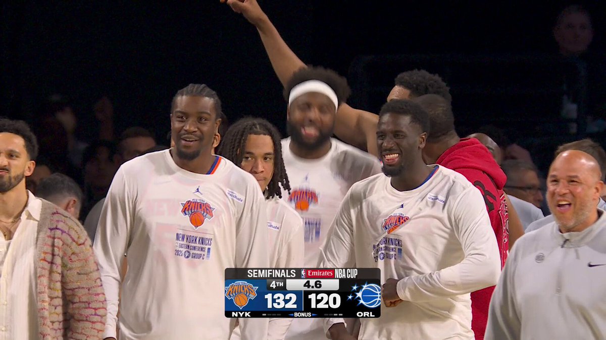 40 from Brunson.
29 from KAT.
24 from OG.

THE KNICKS ADVANCE TO THE EMIRATES NBA CUP CHAMPIONSHIP GAME 👏 