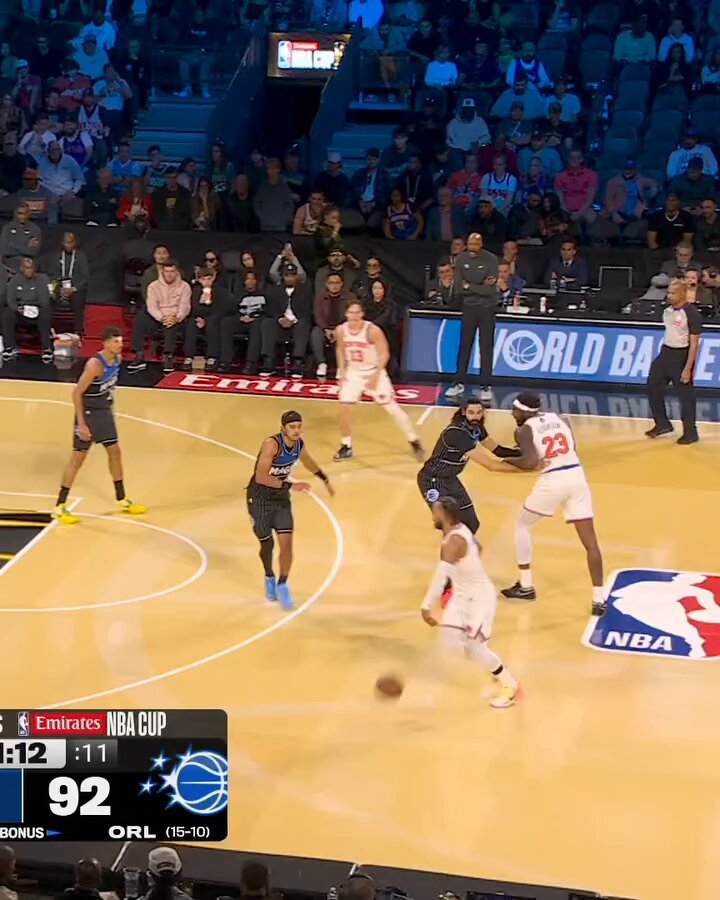 BRUNSON DROPPED HIM OMG 🤯😱

JB drops 40 to help the Knicks advance to the NBA Cup Championship 🚨🏆 