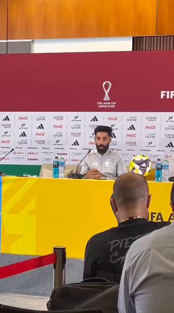 لاعب المنتخب السعودي نواف بوشل : مستعدون للمواجهة وخصمنا مميز جداً وكلنا عزيمه بالتأهل للنهائي. رمضان المتعب 