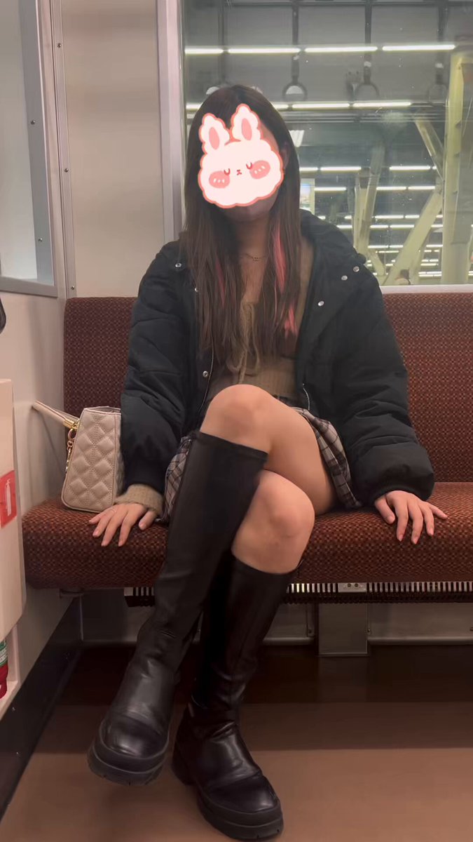 みるく🍼さんのエロ画像、2025年12月14日21時27分10秒に投稿