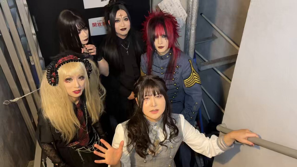 色々な十字架 † 2/20ヒューリックホールワンマン (@kanari_tanbi