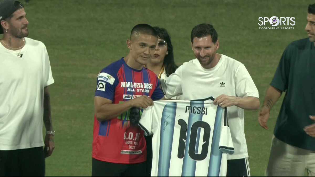 MESSI × SUNIL CHHETRI MOMENT Picture