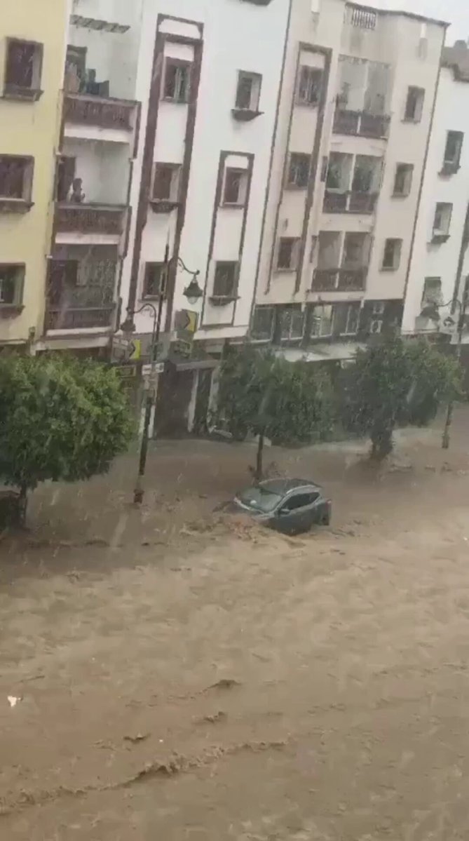 إعلام مغربي: ارتفاع حصيلة ضحايا السيول الجارفة في مدينة آسفي إلى 14 وفاة، مع إصابة 32 شخصًا 